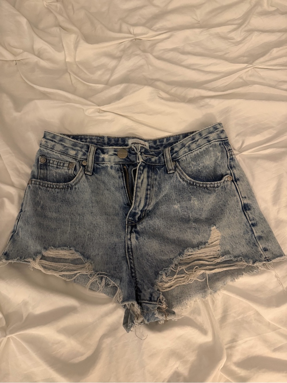 Super down Distressed Denim Shorts - Light Blue